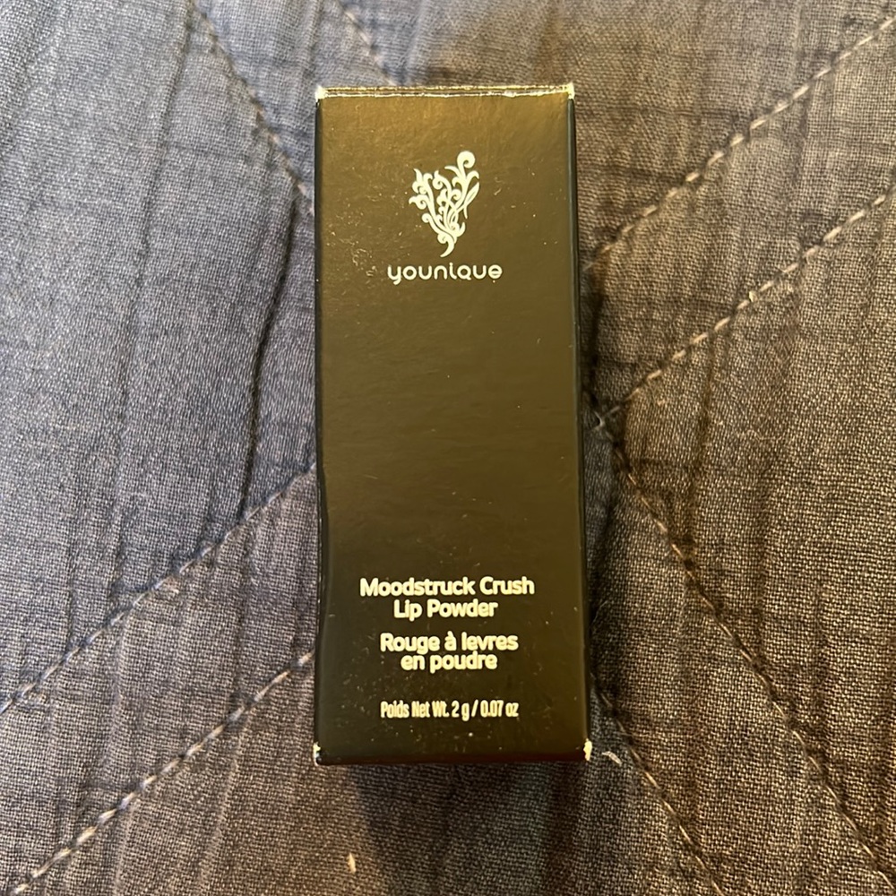 BNIB Younique Moodstruck Crush Lip Powder